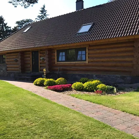 The Gorgeous Log House, That Brings Out The Smile! *