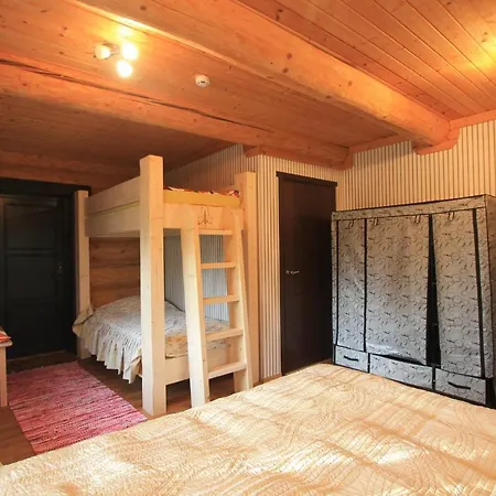 Vila The Gorgeous Log House, That Brings Out The Smile! Hara
