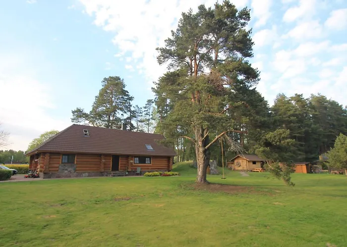 The Gorgeous Log House, That Brings Out The Smile! *