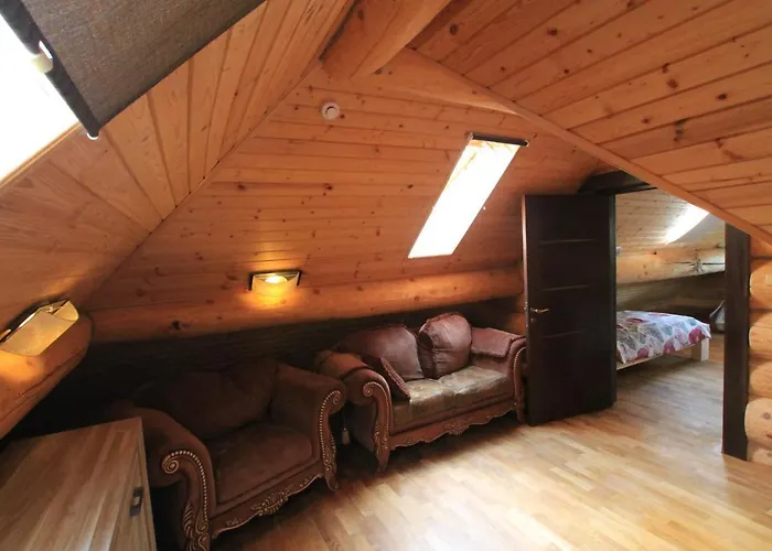 The Gorgeous Log House, That Brings Out The Smile! *