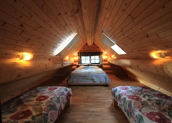 The Gorgeous Log House, That Brings Out The Smile! *